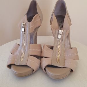 Leather Beige Moda Spana Heels - 7.5